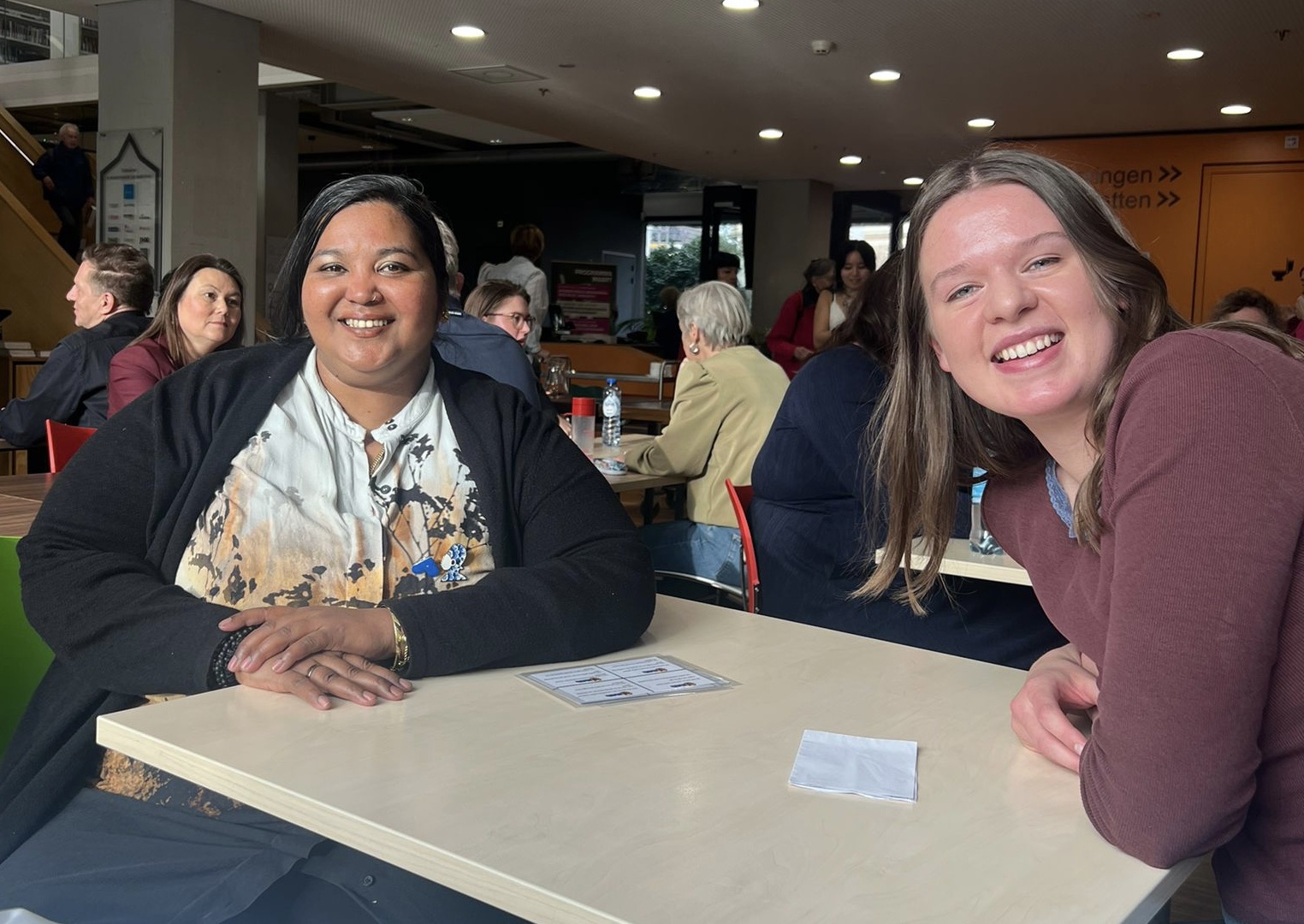 Yvonne Groen en Sara Pot op  Vrouwendag